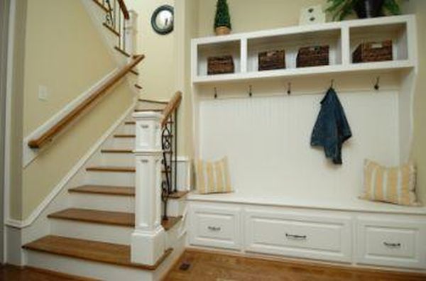 MUDROOM (2)