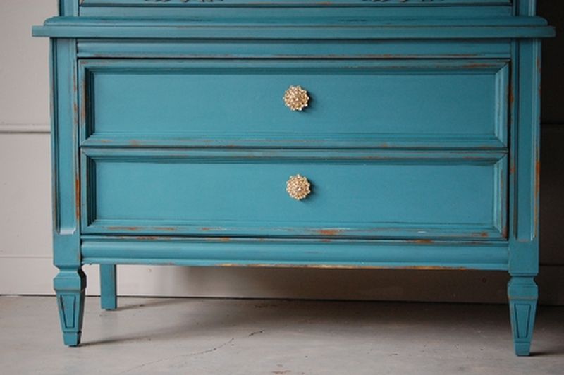 Painting your furniture by yourself