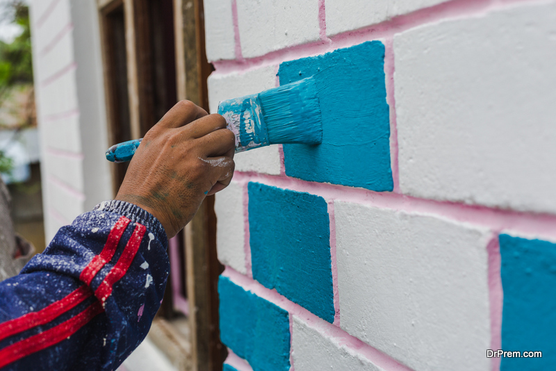 painting the exteriors